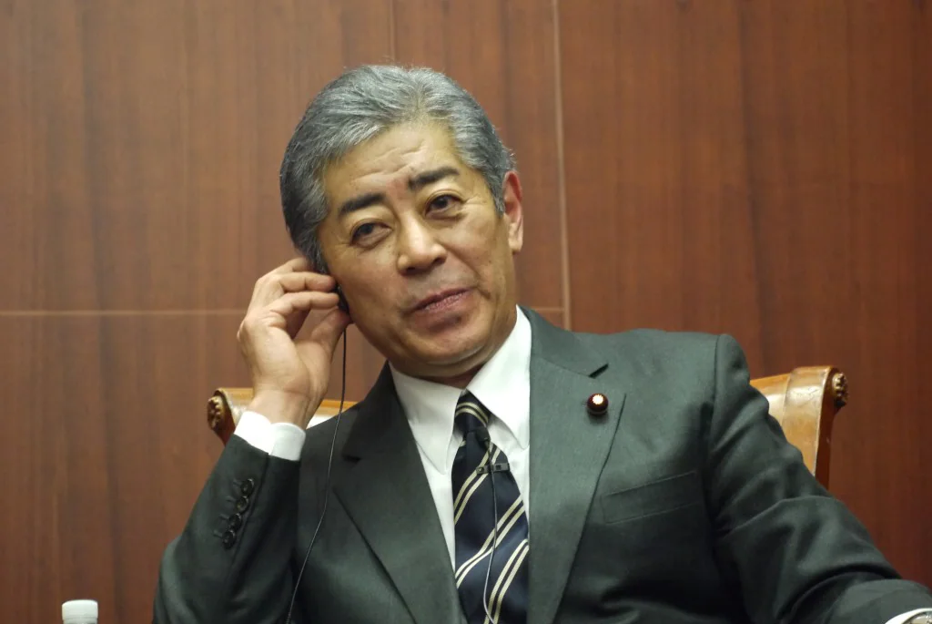 日本國際貿易促進協會會長岩屋毅抵達北京，展開為期四天的訪華行程，期望推動兩國經貿往來。